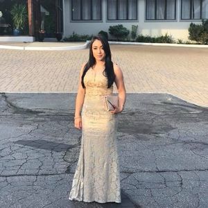 Meet your Posher, Carmen